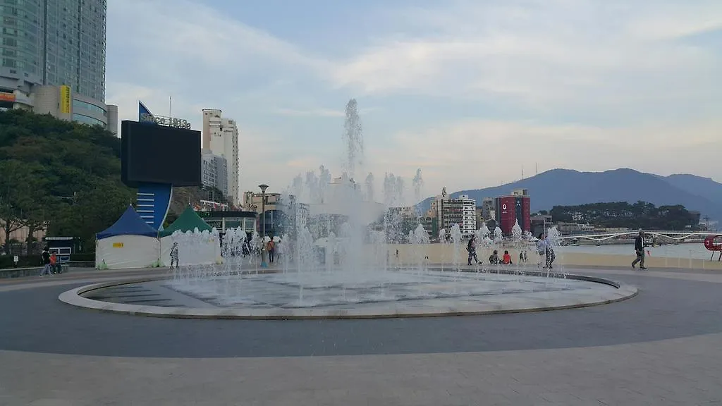 Hotel Queen Busan Motell